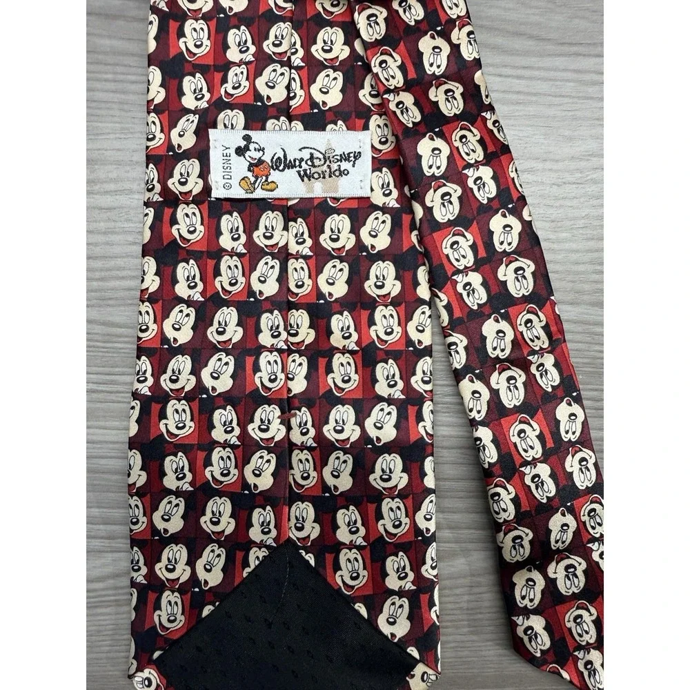 Vintage Walt Disney World Mickey Mouse Tie 90s 100%‎ Silk
